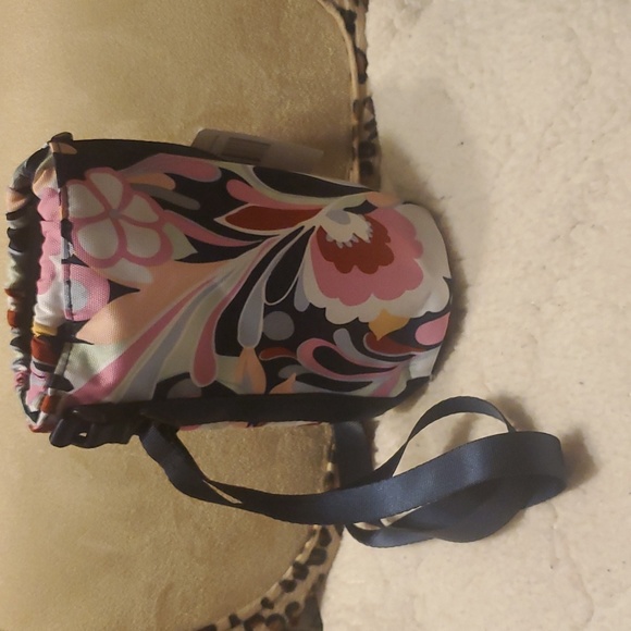 NWT - Vera Bradley Lighten Up Water Bottle Crossbody ~ Mod Paisley - Picture 1 of 7